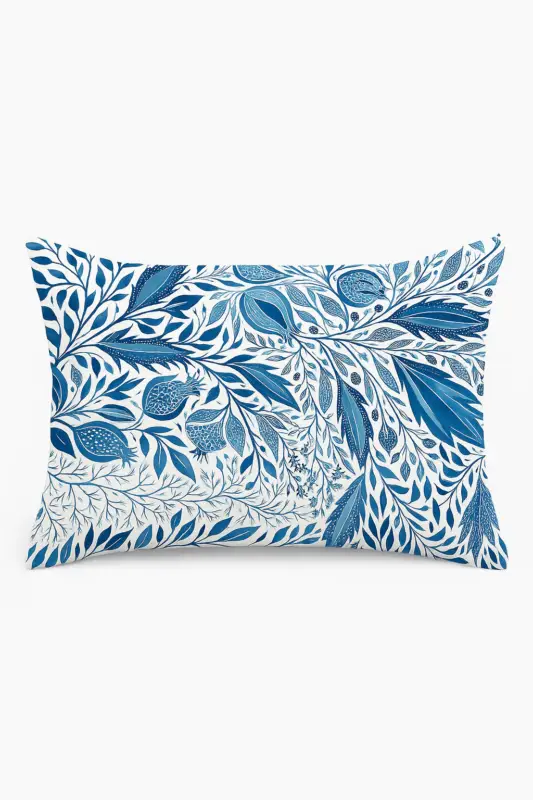 Decorative rectangular pillowcase with blue flowers and leaves Must-Have