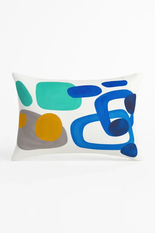 Decorative pillowcase with geometric motifs and lumbar support Commander Maintenant