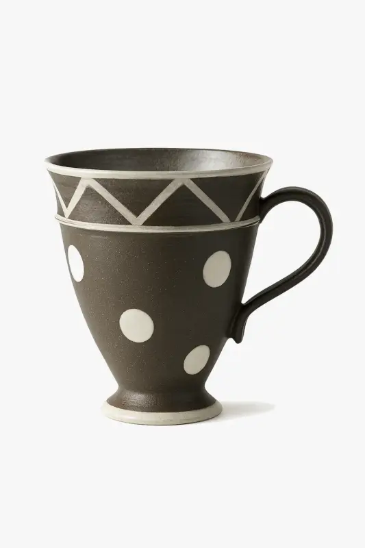 Vintage rustic ceramic mug with ergonomic design Prix Réduit