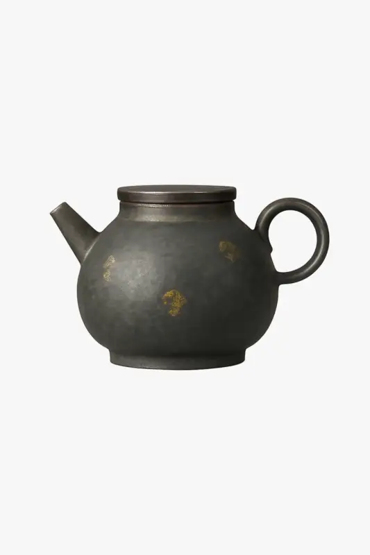 Paiement Sécurisé Japanese retro style teapot with gold detailing, infuser, ceremony ...