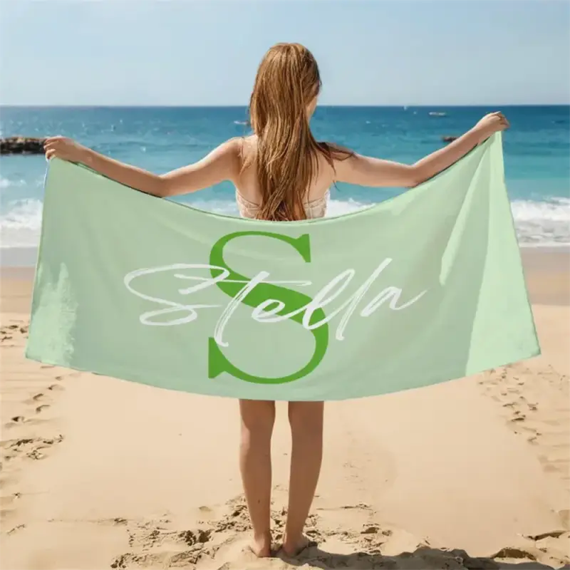 Personalised kids' halloween monogram beach towel Certifié