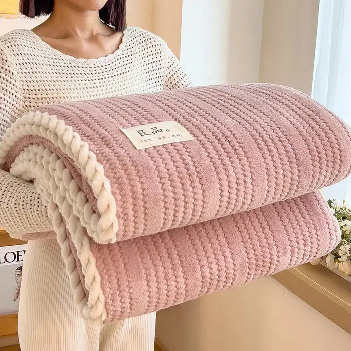 Thick soft fleece throw blanket for sofa and living room Produit De Marque