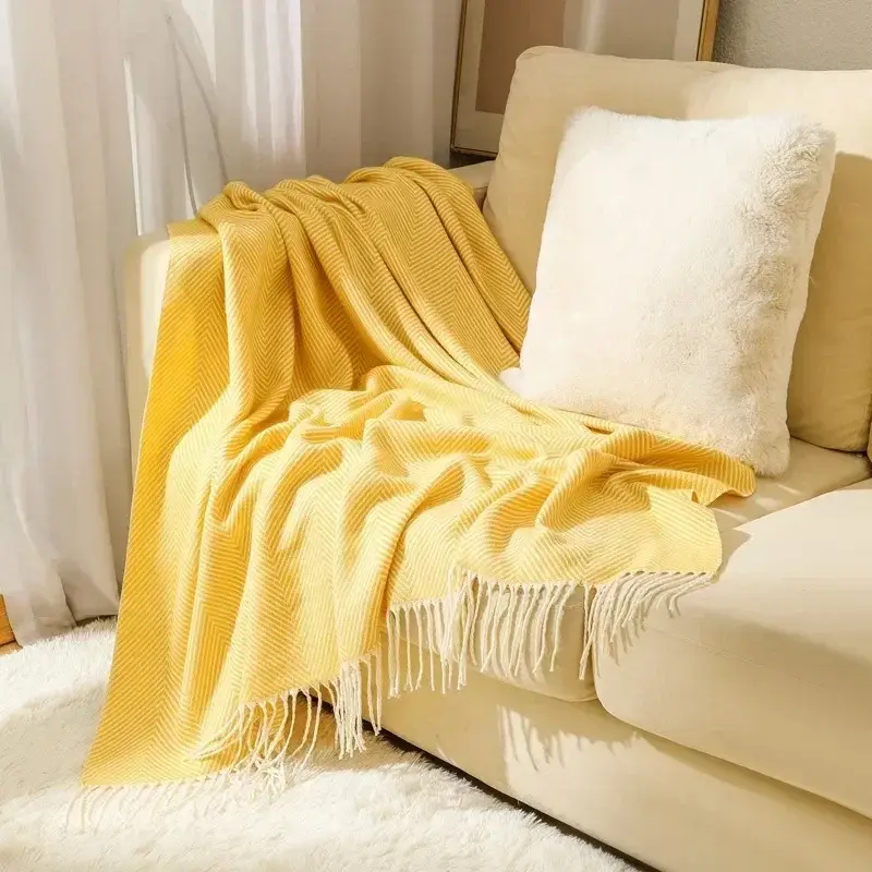 Nordic striped knitted throw for sofa or bed Usine Directe