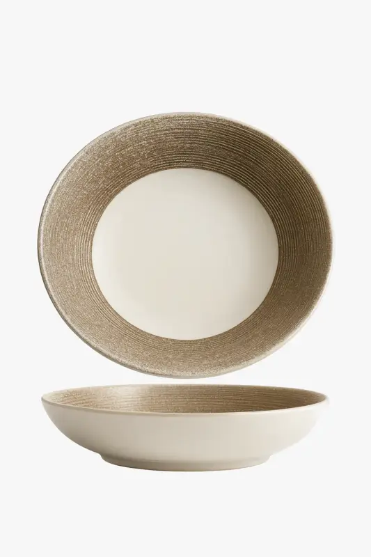 Quantité Limitée Nordic style ceramic steak plate with minimalist design