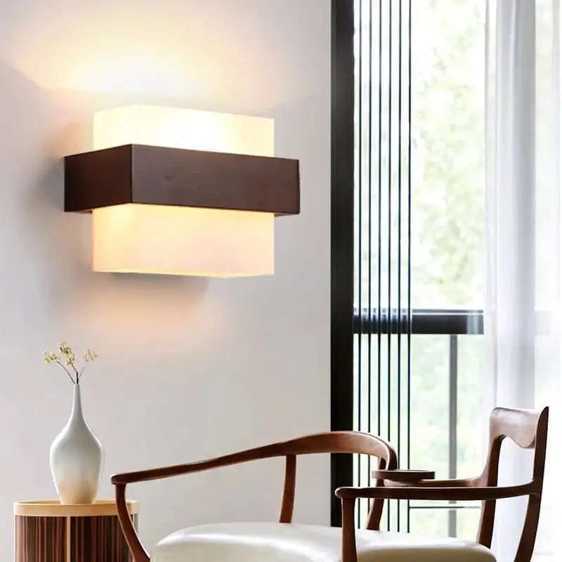 Offre Spéciale Walnut colour wood wall light