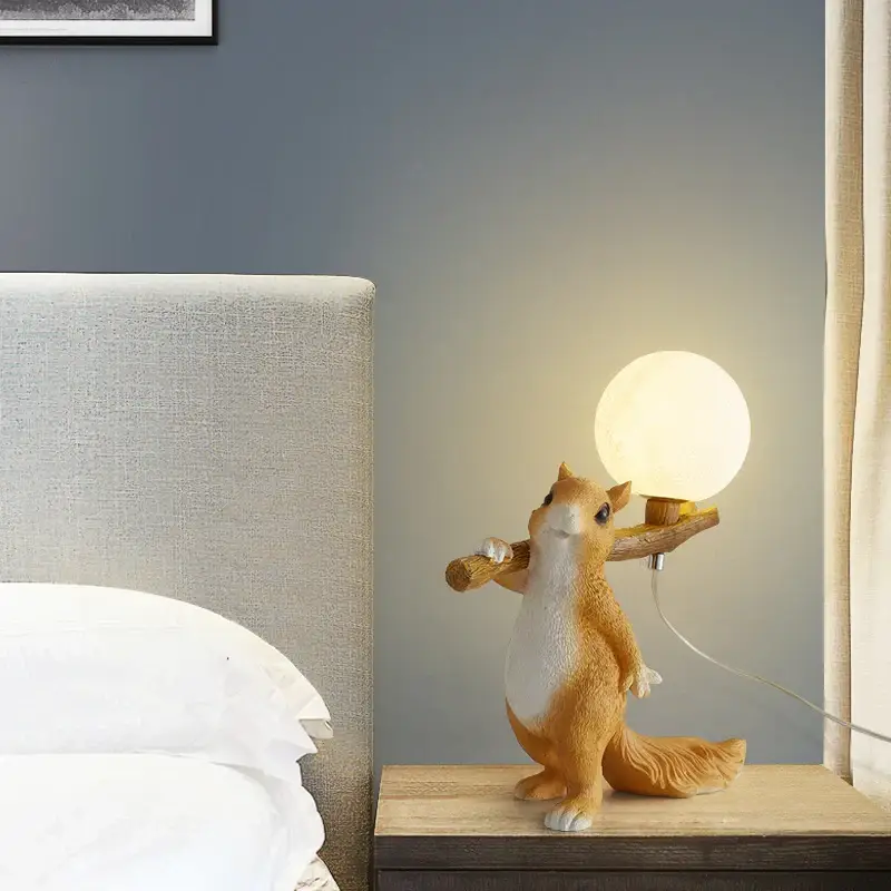 Dernière Chance Nordic creative led cartoon squirrel table lamp for children’s room...