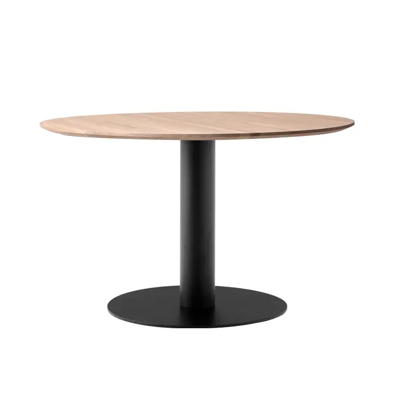 Haute Qualité Dining Table IN BETWEEN SK12 OakAND TRADITION