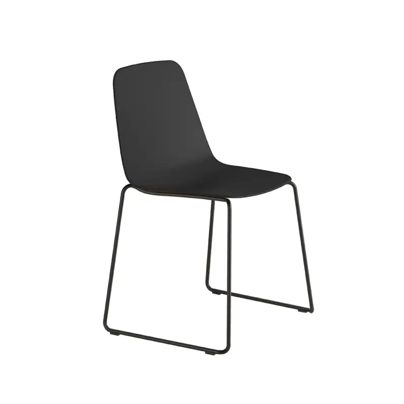 Chaise MAARTEN PLASTIC piétement luge NoirVICCARBE Commande En Gros