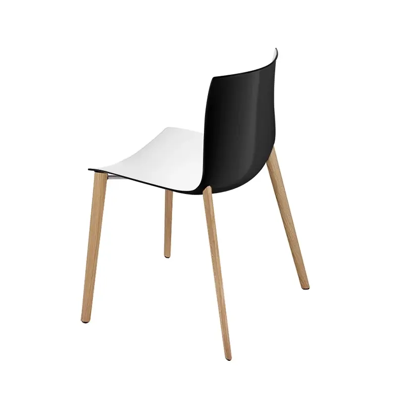 Affaire À Saisir Chaise CATIFA 46 pieds bois Noir et blancARPER