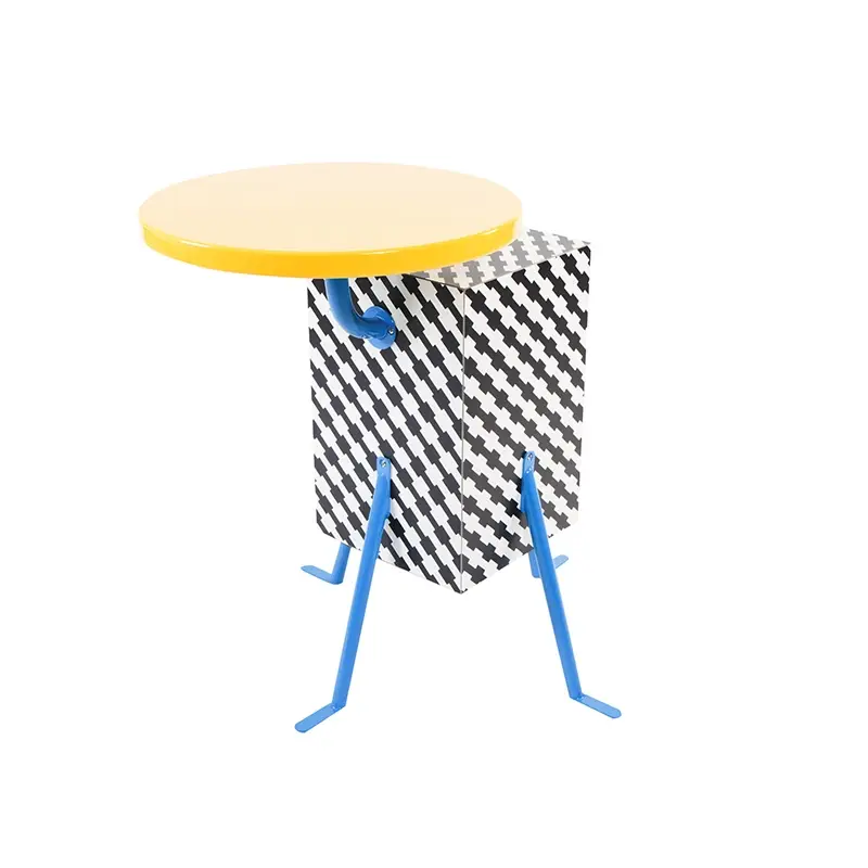 Side Table KRISTALL Yellow and blueMEMPHIS MILANO Dernier Modèle