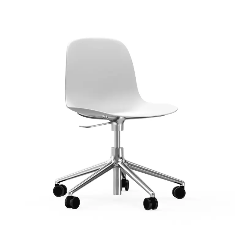 Remise Chaise FORM CHAIR piètement à roulettes BlancNORMANN COPENHAGEN