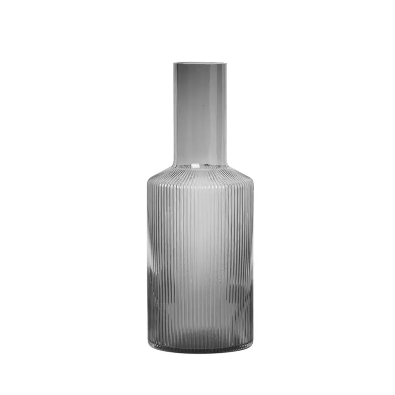 Carafe & verre Carafe RIPPLE Gris fuméFERM LIVING Must-Have