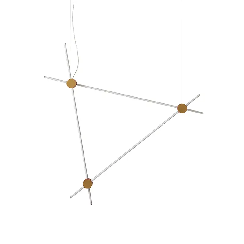 Pendant Light EITIE VERTICAL TRIANGLE 170 Red and gold round gasketsCASSINA Réduction