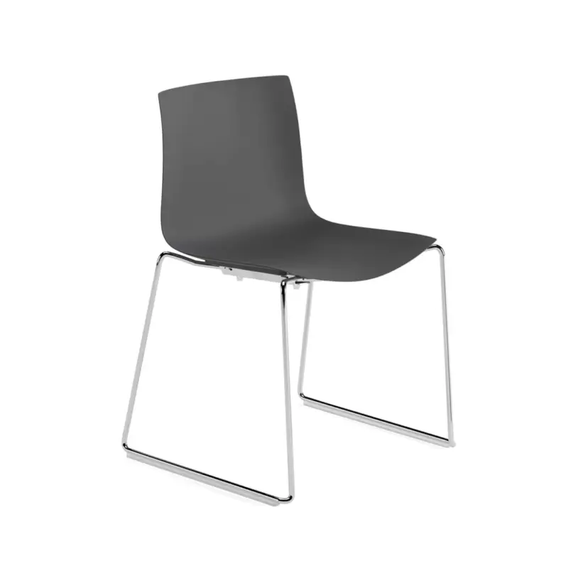 Dining Chair CATIFA RE 46 Sled Base BlackARPER Dernière Chance