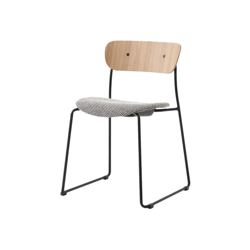 Dining Chair PAVILION AV52 Lacquered Oak/ Sisu 0165AND TRADITION Offre Spéciale