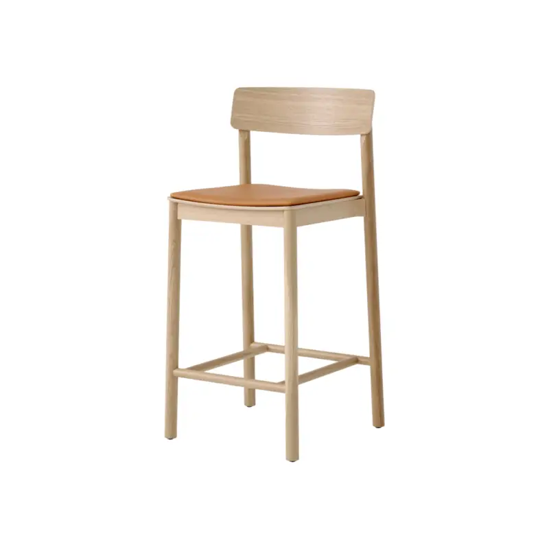 Dernière Chance Bar Stool BETTY TK14 Oak / Cognac Noble LeatherAND TRADITION