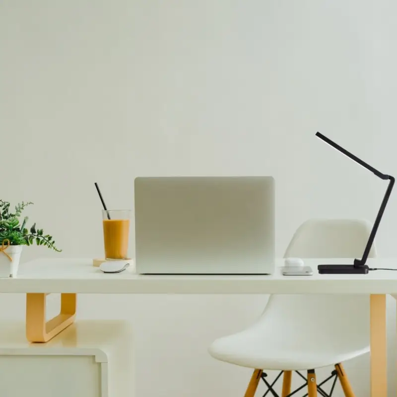 Offre Limitée Lampe de bureau TORI 1x5W Led Noir