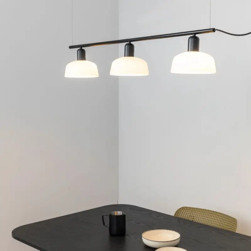 Suspension TATAWIN LINEAL 3x15W E27 G45 Noir Satiné Opale Nouvelle Collection