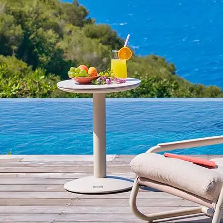 Vente Flash Table d&rsquo;appoint de jardin rond SOLETIA Argile