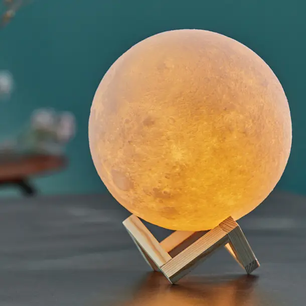 Lampe Lune à poser Must-Have