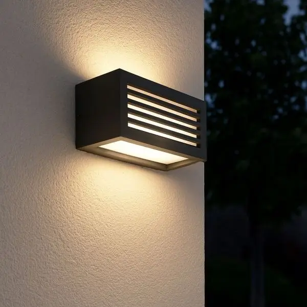 Applique murale NEWPORT Frame extérieure E27 Noire IP54 Offre Du Jour