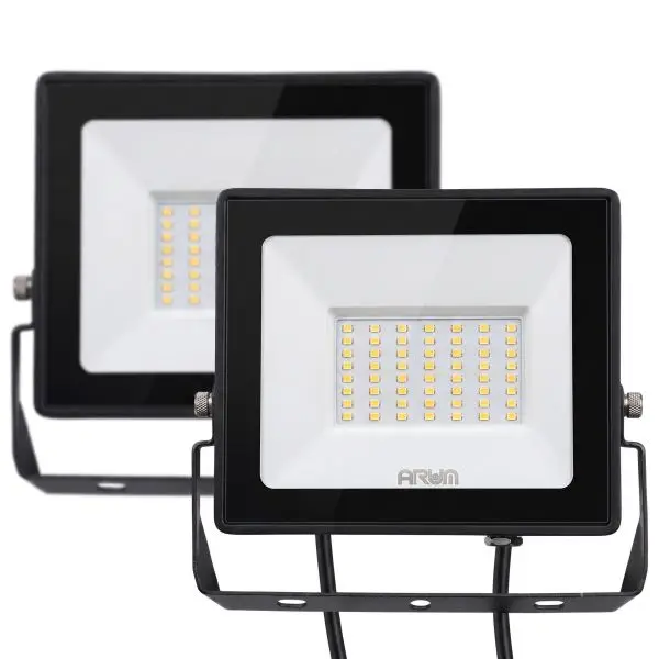 Prix Cassé Lot de 2 projecteurs LED 50W – 4500 lumens chacun, IP65