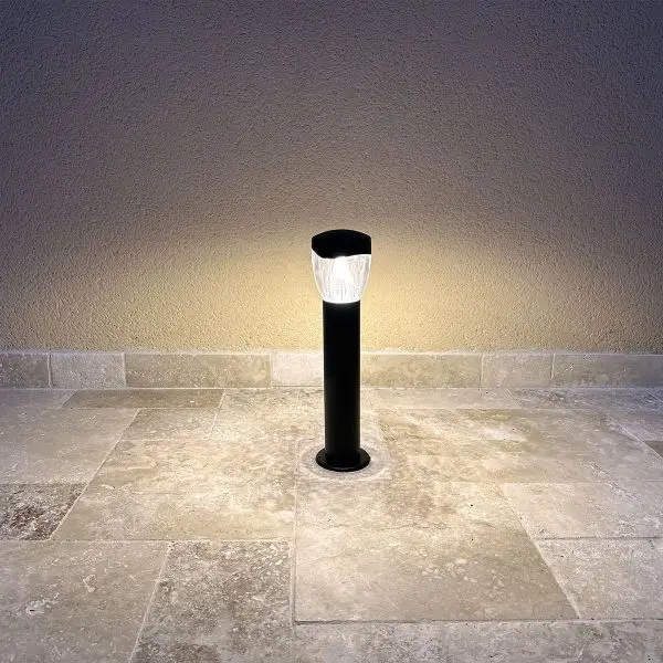 Borne de jardin 10W LED NABIRAT Noir Blanc chaud IP44 Dernière Chance